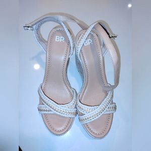 37. White & Tan Wedges NWOT